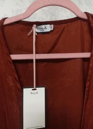 Однотонная туника-блузка с v-образным вырезом и длинными рукавами7 фото