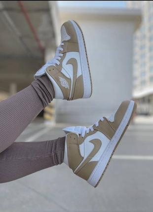 Кросівки nike air jordan white beige 🤍