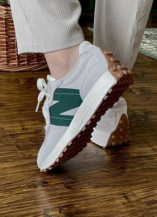 Кроссовки женские new balance 327 beige/green5 фото