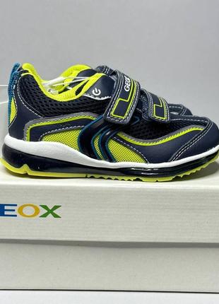 Дитячі кросівки geox todo 21, 24 р-р з мигалками для хлопчиків