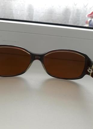 Сонцезахисні окуляри2 фото