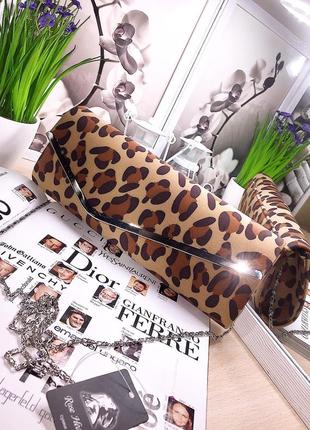 Стильная сумочка леопардовой расцветки на длинной ручке8 фото