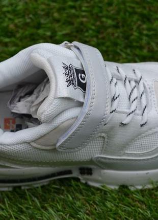 Стильні сріблясті дитячі кросівки nike jong golf р33-363 фото