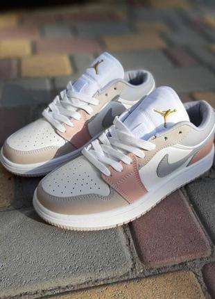 Жіночі кросівки nike air jordan 1 low2 фото