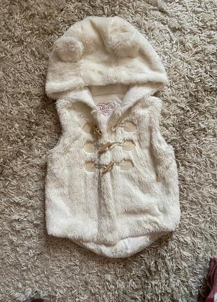 Жилет на дівчинку
