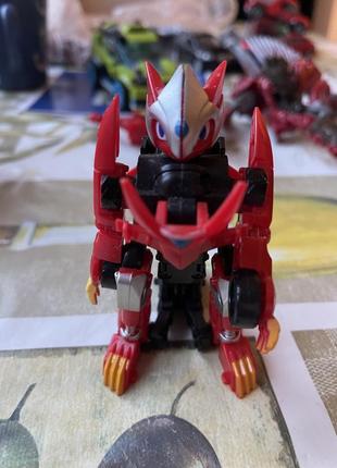 Трансформеры с мечами.