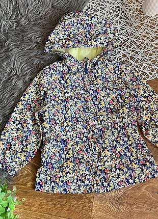 Стильний плащик від zara 2