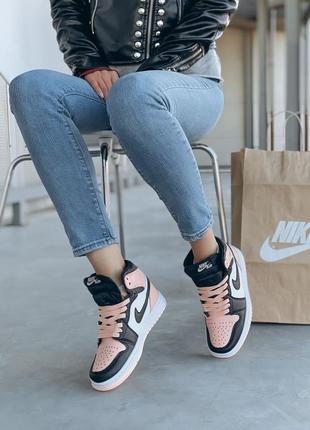 Женские кроссовки nike air jordan 1 mid white pink black 376 фото