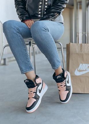 Женские кроссовки nike air jordan 1 mid white pink black 378 фото