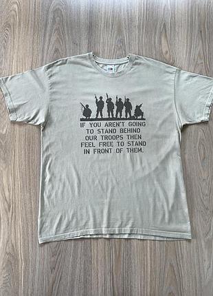 Чоловіча футболка з мілітарі принтом fruit of the loom