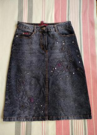 Джинсова юбка вишита бісером