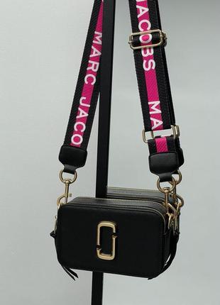 Жіноча черна з рожевим сумка з  ремнем через плече marc jacobs 🆕 сумка кросс боди