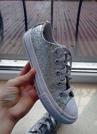 Оригинальные кроссовки converse