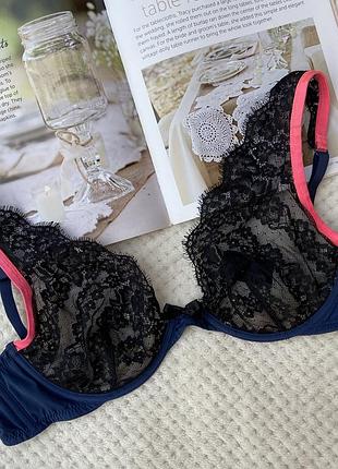 Кружевное бра от  hunkemolle