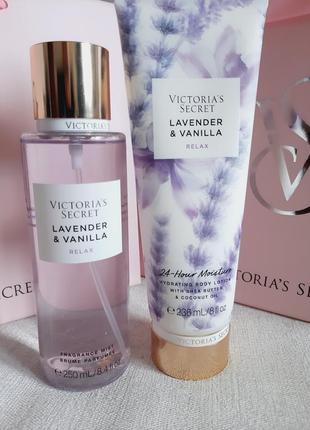 Набор для тела victoria's secret relax lavender & vanilla
спрей victoria's secret лосьон victoria's secret мист victoria's is