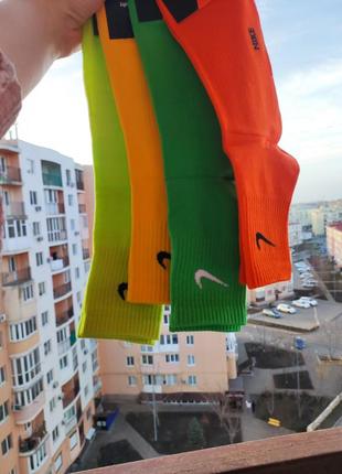Комплект 4 пари шкарпеток набір носків nike спортивні футбольні чоловічі середні високі