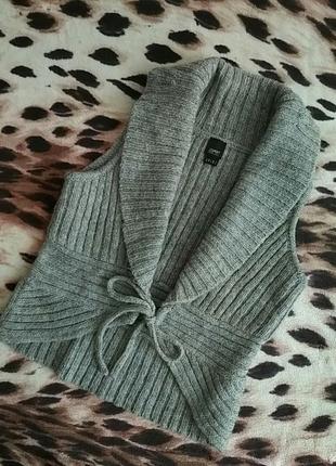 В'язаний жилет