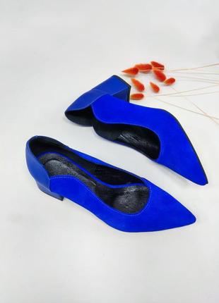 Жіночі туфлі з натуральної замші ярко синього кольору електрик на каблуку 6 см5 фото