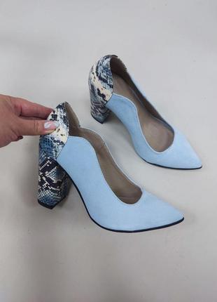 Женские туфли из натуральной замши комбинированный натуральной в голубых оттенках на каблуке 9 см7 фото