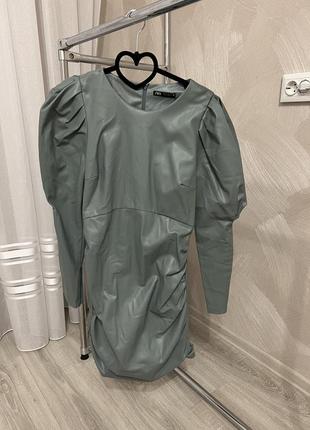 Платье zara фисташковое зеленое серое