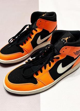 Чоловічі оригінальні кросівки nike air jordan 1 orange 45 розмір2 фото