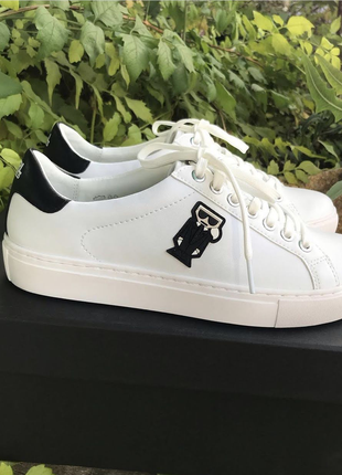 Кросівки прогулянкові білі karl lagerfeld — оригінал.