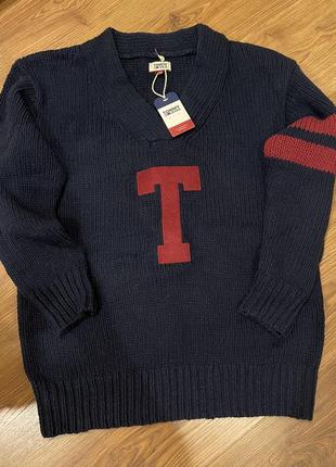 Tommy hilfiger стильный пуловер