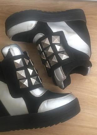 Снікерси 34,5 розмір