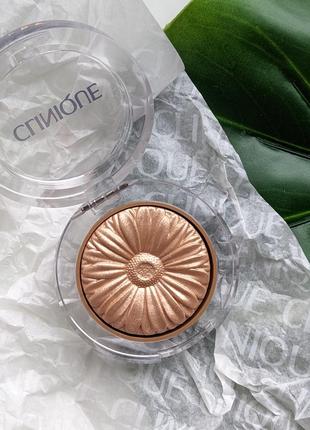 Clinique cheek pop highlighter in gold celebration pop хайлайтер1 фото