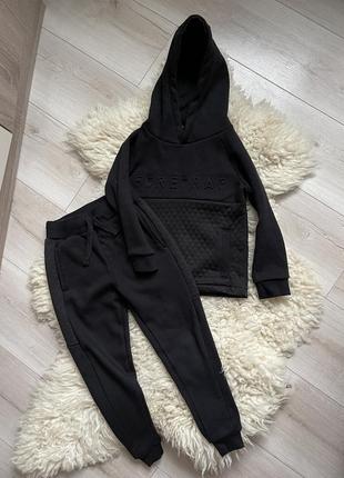 Спортивный теплый костюм от firetrap на 5-6 лет