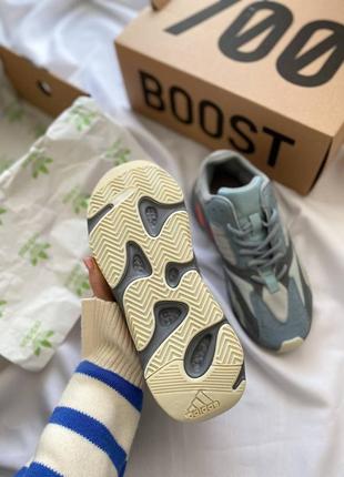 Найкрутіша новинка adidas yeezy 700 v1 inertia