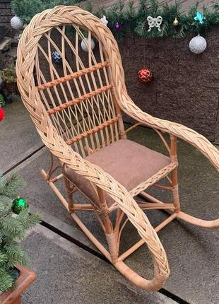Кресло-качалка детское, мягкое, плетеное из лозы6 фото