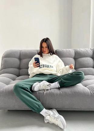 Женский костюм