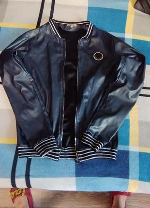 Вітровка для підліткіа