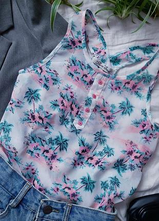 Все по 50! майка легка с ярким принтом