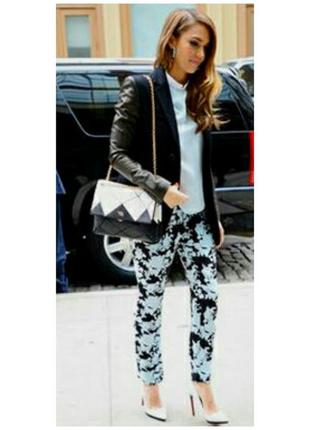 Черные узкие брюки 7/8 warehouse в белые цветы цветочек принт цветы