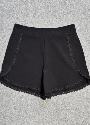 Брючні шорти жіночі чорні літні легкі з мереживом високі високий пояс miss selfridge shorts women black8 фото