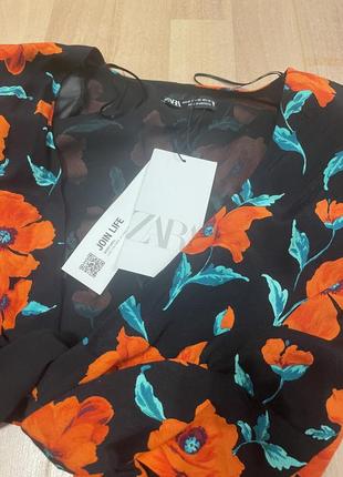 Укорочений топ від zara