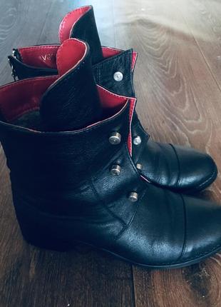 Кожаные зимние ботинки