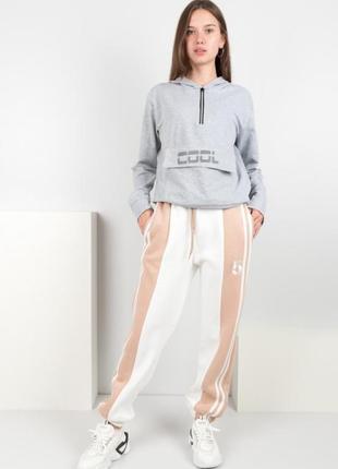 Женские зимние теплые спортивные брюки штаны на флисе двухцветные