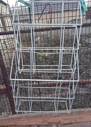 Полка для товара або іншого