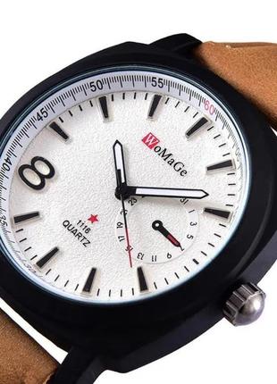 Чоловічий військовий годинник із календарем. шкіряний ремінець пісочного кольору.