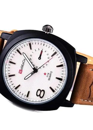 Чоловічий військовий годинник із календарем. шкіряний ремінець пісочного кольору.