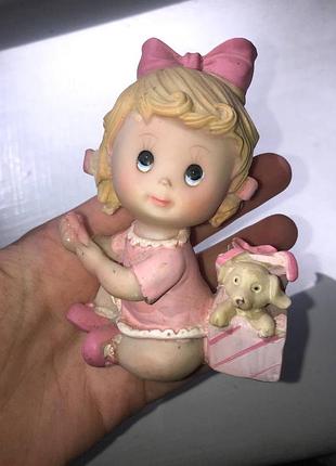 Фигурка девочка с собакой