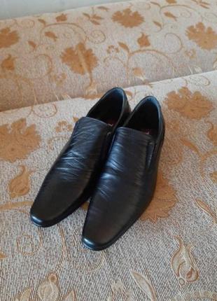 Туфлі туфлі