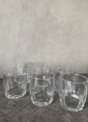 Набір скляних стаканів