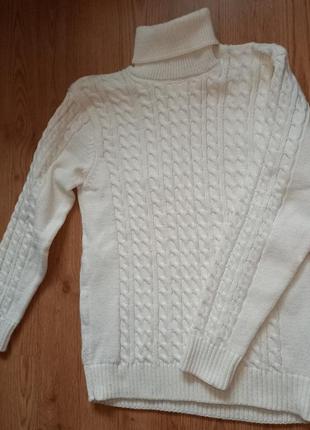 Светер под шею