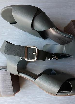 Босоножки marks & spencer размер 39