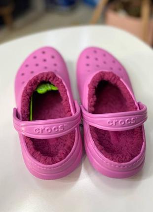 Тапки с мехом crocs