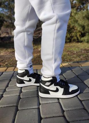 Кросівки nike air jordan 1 retro high black white5 фото